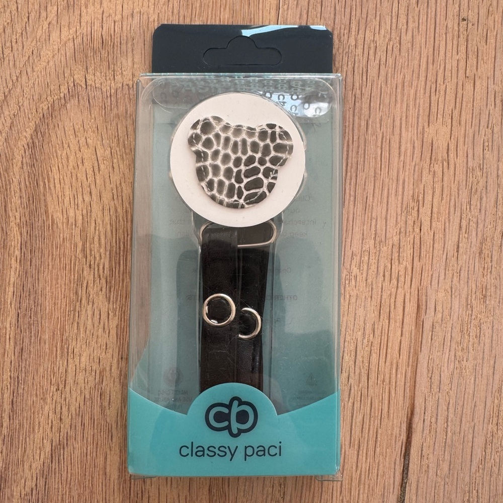 Classy Paci Black/White Leather Teddy Pacifier Clip Baby